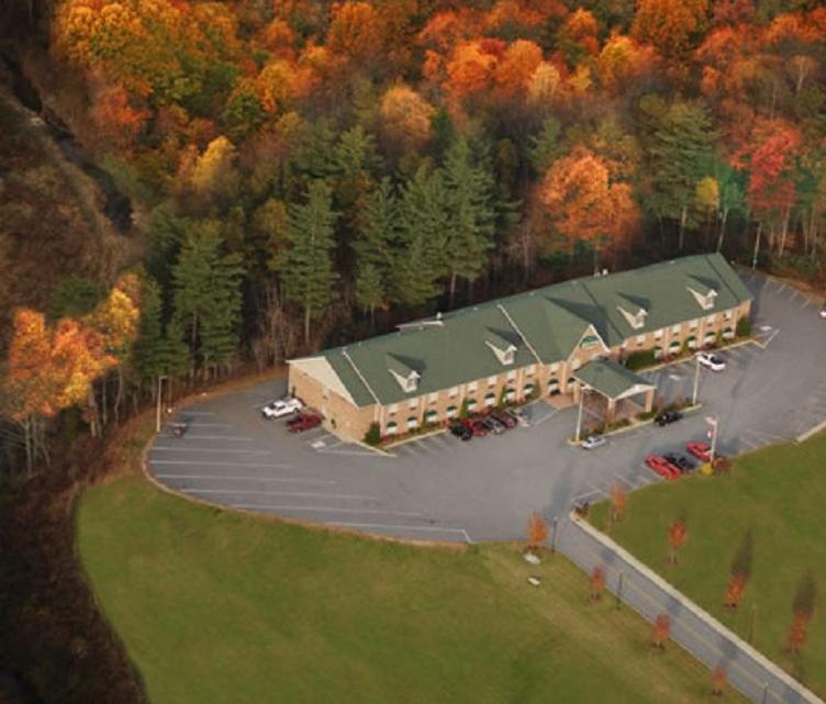 Mountain Inn & Suites Flat Rock Esterno foto